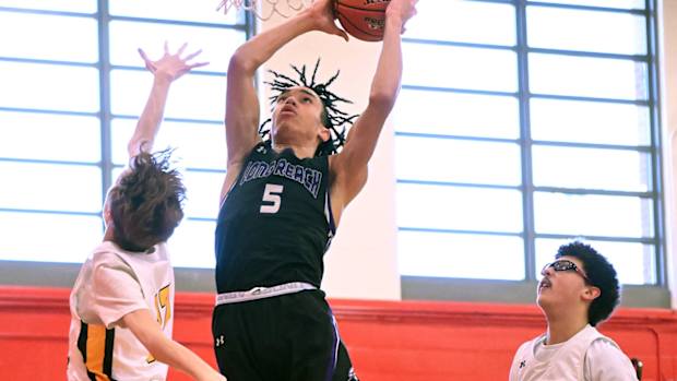 Senior forward RJ Barnes will try to lead Long Reach to the 2024 Class 3A state championship. The Lightning is the No. 1 seed in the South Region II.